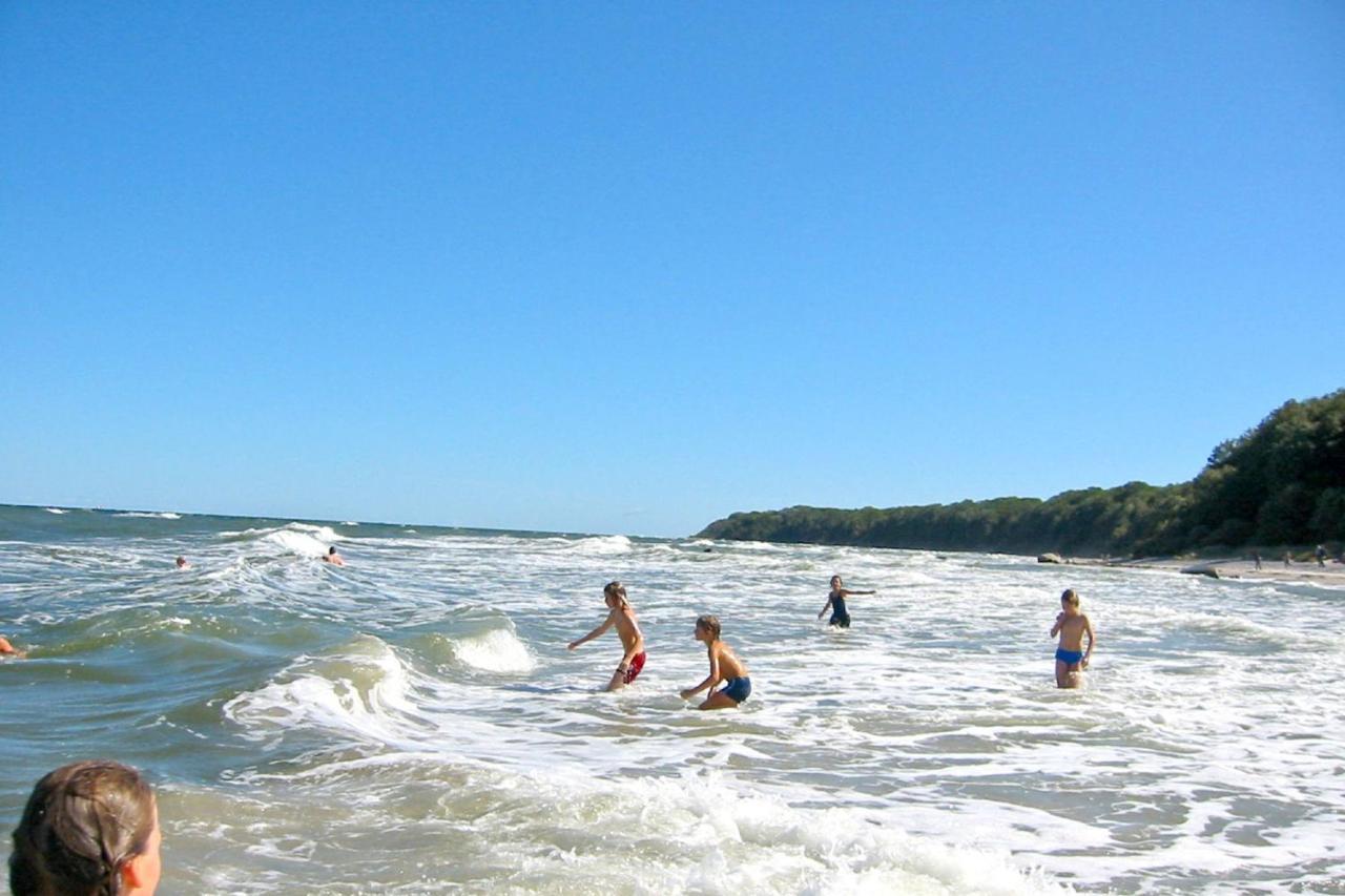 Strandnahe 2-Raum-Ferienwohnung Mit Balkon - Strandhaus Moenchgut Fewo 10 Лоббе Экстерьер фото